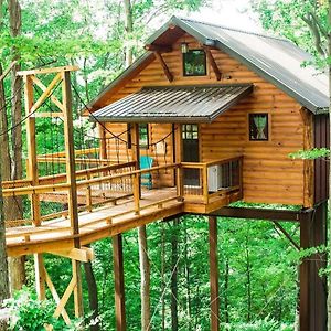Treehouse #6 By Amish Country Lodging Vila Millersburg Exterior photo