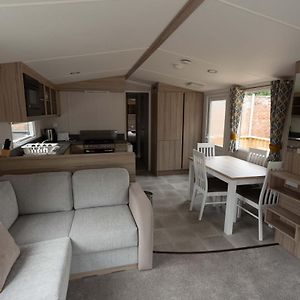 The Trout Van - Beautiful, Luxury Static Caravan Hotel Aberlour Exterior photo