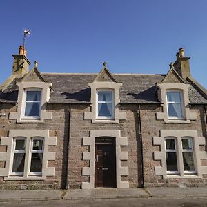 Holly Hoose Vila Findochty Exterior photo