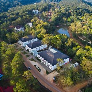 Golden Boutique Hotel Mang Den Kon Tum  Exterior photo