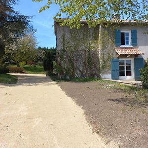 L'Eglantyne Acomodação com café da manhã La Chapelle-de-Guinchay Exterior photo