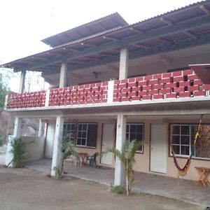 Posada Dos Hermanas Acomodação com café da manhã Barra de la Cruz Exterior photo