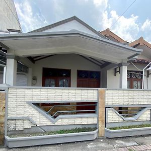 Aw Simply House Yogyakarta Vila Ngabean Exterior photo