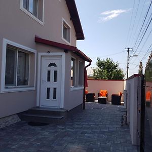 "Apartament"-Casa Genius Vila Ploieşti Exterior photo