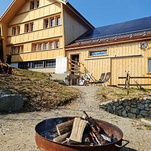 Grosses Ferienhaus Fuer Traumhafte Familienferien Im Appenzellerland Apartamento Speicher Exterior photo