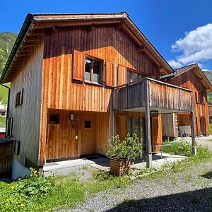 Ferienhaus Elisabeth - Zentral, Geraeumig Und Familienfreundlich Vila Malbun Exterior photo