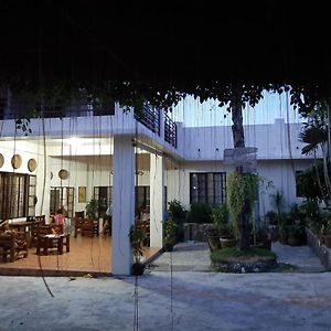 Sanctuary Transient House Apartamento Bacolod Exterior photo