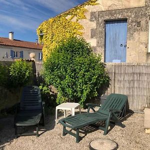 Gite De L'Hortensia-Charmante Maison De Campagne Au Calme Vila Gourville  Exterior photo