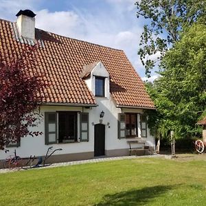 Cozy Studio On A Quaint Farm Apartamento Kruibeke Exterior photo