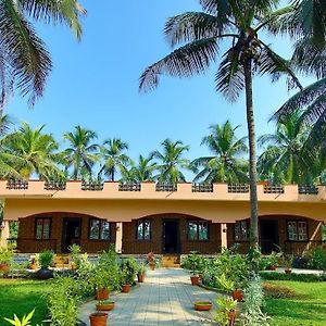 Shimmering View Hotel Kalyānpur Exterior photo