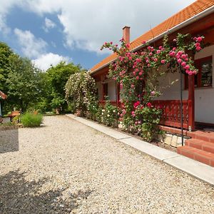 Rózsa Apartman Aggtelek Vila Exterior photo