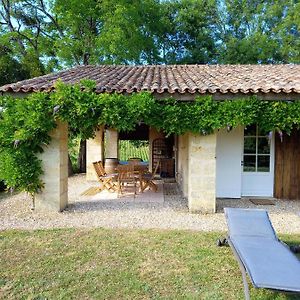 Maison Charmante Avec Jacuzzi A Saint Ciers De Canesse Vila Exterior photo