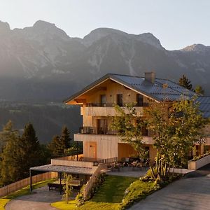 Holzhackerin - The Charming Haus Am Berg Aparthotel Schladming Exterior photo