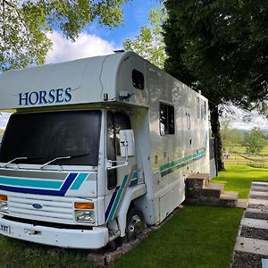 Dobbin The Horse Box In The Lake District Vila Cockermouth Exterior photo