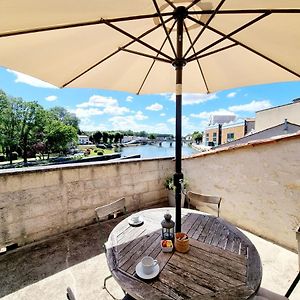 Quai 3 Loft Moderne Et Lumineux Les Pieds Dans L'Eau Apartamento Jarnac Exterior photo