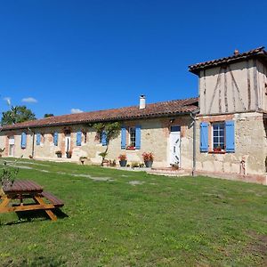 Les Gites De Laures Monblanc Exterior photo