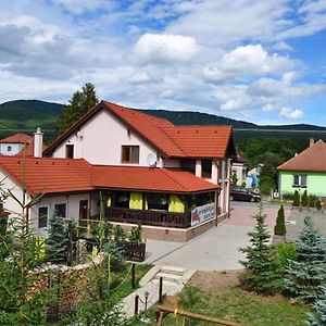 András penzión Hotel Krásnohorské Podhradie Exterior photo