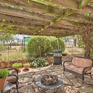 Lovely Pottsboro Home With Patio And Fire Pits! Exterior photo