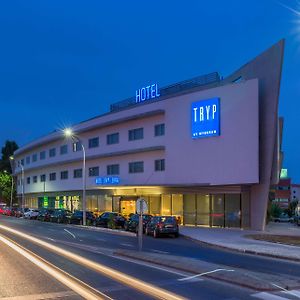 Tryp By Wyndham Leiria Hotel Exterior photo