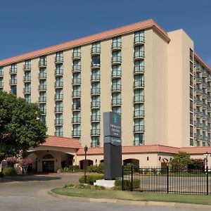 Embassy Suites By Hilton Tulsa I-44 Exterior photo