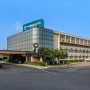 Clarion Hotel Broken Arrow - Tulsa Exterior photo