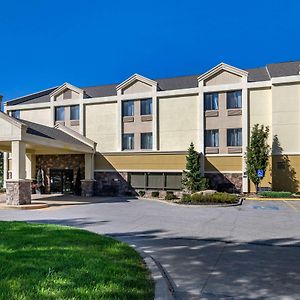 Comfort Inn & Suites Near Worlds Of Fun Kansas City Exterior photo