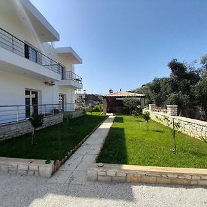 Relax Apartments S B Himare Exterior photo