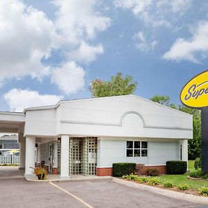 Super 8 By Wyndham Stevensville St Joseph Exterior photo