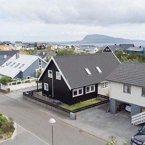 3BR - Townhouse - Free Parking - Tórshavn Apartamento Exterior photo