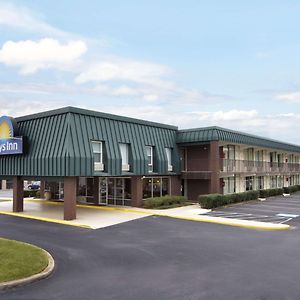 Days Inn By Wyndham Seneca-Clemson Exterior photo