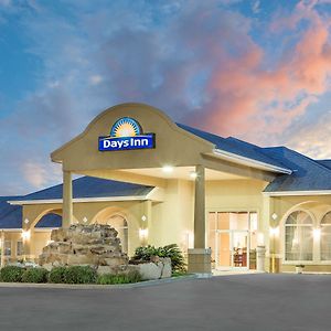 Days Inn By Wyndham Robstown Exterior photo