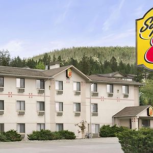 Super 8 By Wyndham Williams Lake Bc Hotel Exterior photo