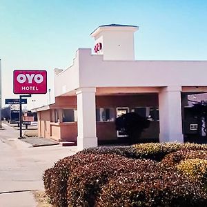 Oyo Hotel Elk City Ok Route 66 Exterior photo