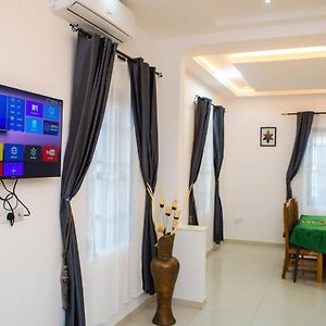 William Ofori-Atta Fie Apartamento Acra Exterior photo