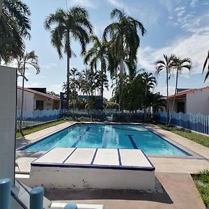 Precioso Alojamiento Con 6 Piscinas En Conjunto Cerrado Vila El Espinal Exterior photo