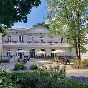 Nowy Gurewicz Acomodação com café da manhã Otwock Exterior photo