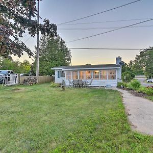 East Tawas Cabin With Lake Huron Access And Views Vila Exterior photo