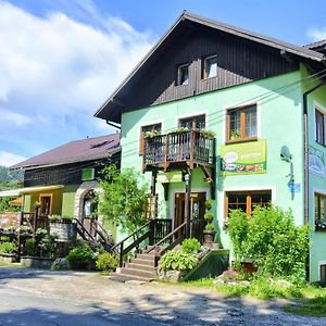 Zajazd Karłów Hotel Exterior photo