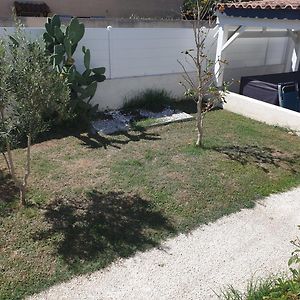 Adorable maison d'hôte, avec terrasse vue sur piscine, wifi 4G, proche de BEZIERS Vila Cers Exterior photo