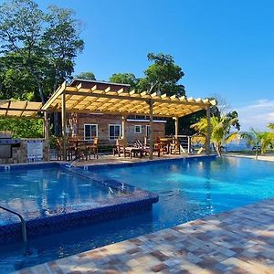 Seaside Chateau Resort Cidade de Belize Exterior photo