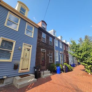 The Iris - A Cheerful Midtown Getaway Vila Harrisburg Exterior photo