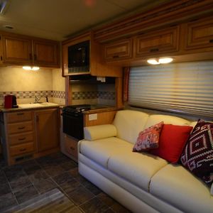 Luxury American Rv With Hot Tub Vila West Chiltington Exterior photo