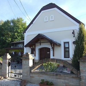 Nánaháza Vila Alsonana Exterior photo