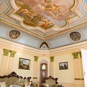 Luxusní apartmán s empírovými freskami v centru Čáslavi Apartamento Exterior photo