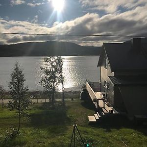 Trivelig Fritidshus Pa Arnes, Senja Vila Straumstad Exterior photo