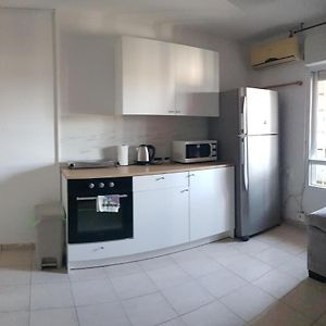 Cozy Flat With Parking Well-Placed Near Tlv Airport Apartamento Lod Exterior photo