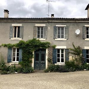 Maison Verdeau Yviers Exterior photo