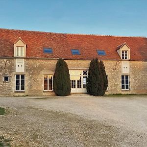 La Charmille Jolie Maison De Campagne 14 Personnes Piscine Calme Vila Entrains-sur-Nohain Exterior photo