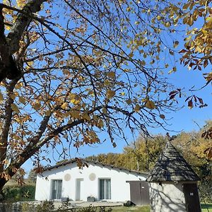 Gîte en pleine nature, A la douceur des Chênes Maubec  Exterior photo