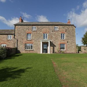 Pentwyn Farm Vila Raglan Exterior photo